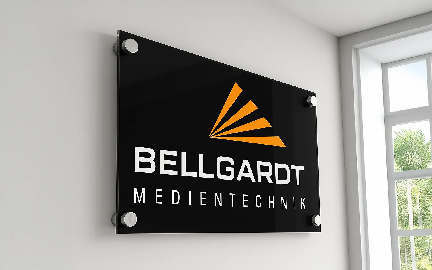 Acrylglasschild mit hochwertiger Folie kaschiert