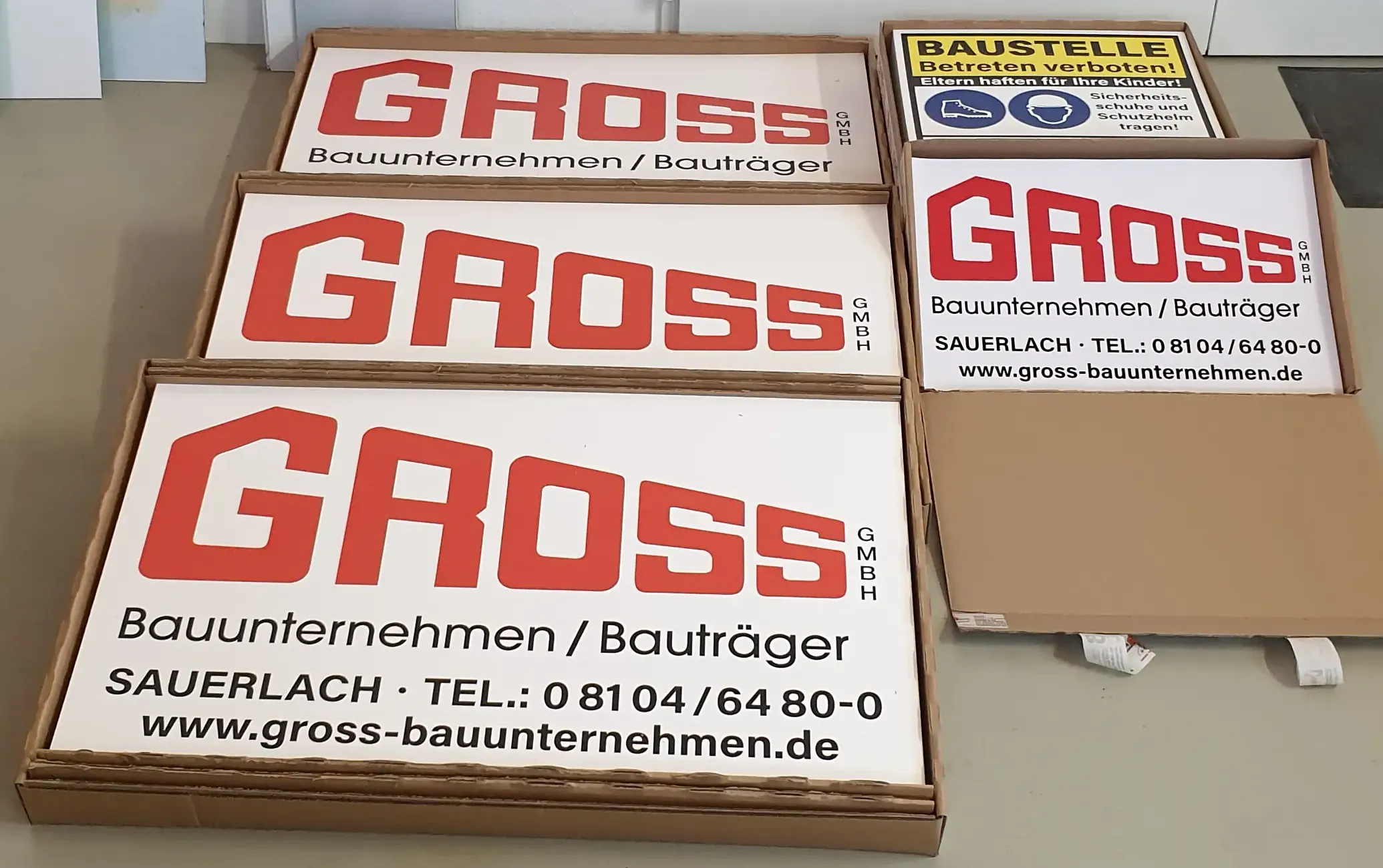 Leichtes Hartschaumschild mit Plot-Folie